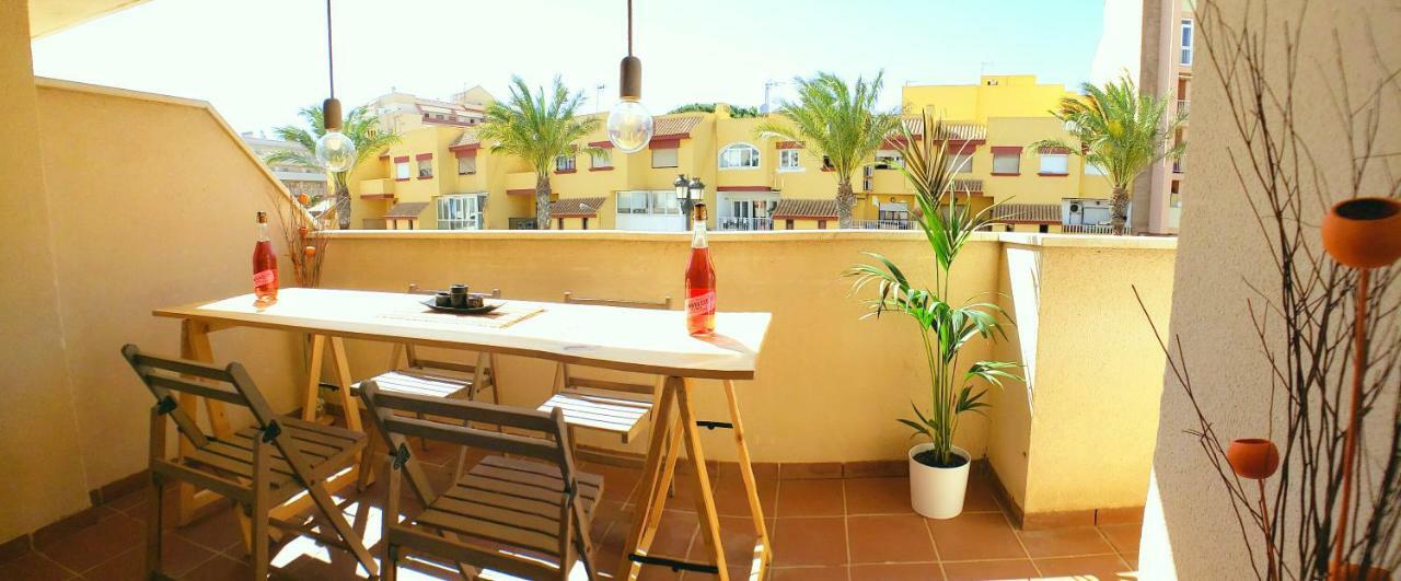 Roquetas Beach House Apartamento Fresco Con Piscina Roquetas de Mar Exterior photo